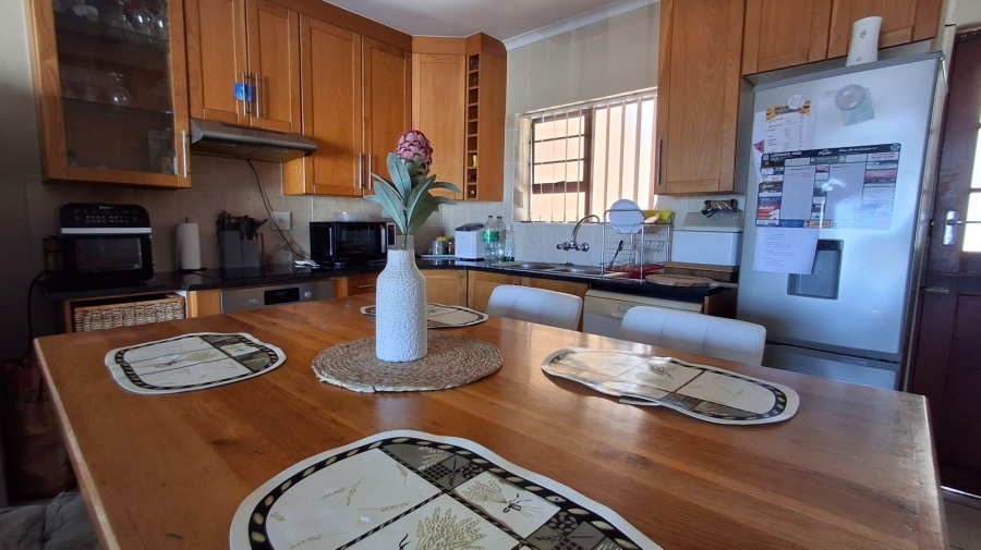 3 Bedroom Property for Sale in Seemeeu Park Western Cape